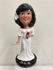 美しい☆テレサ・テン☆歌姫☆フィギュア☆人形 １２．０ｃｍ １０５ｇ 歌手 現状 詳細不明 【AT1203】