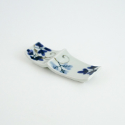 波佐見焼　陶房青　和食器　吉村陶苑　Ao AOSHOP シダ絵　シダ紋　かわいい　うつわ　おしゃれ　箸置　レスト