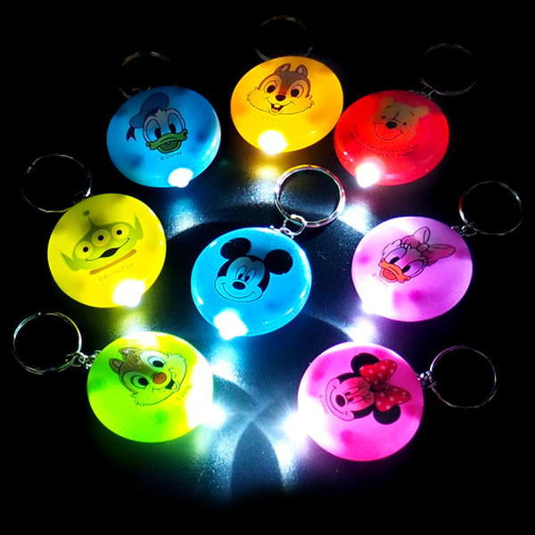 ディズニーまんまるライトキーホルダー ２４入