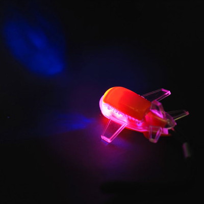 光るピカピカ飛行機ストラップ ２４入