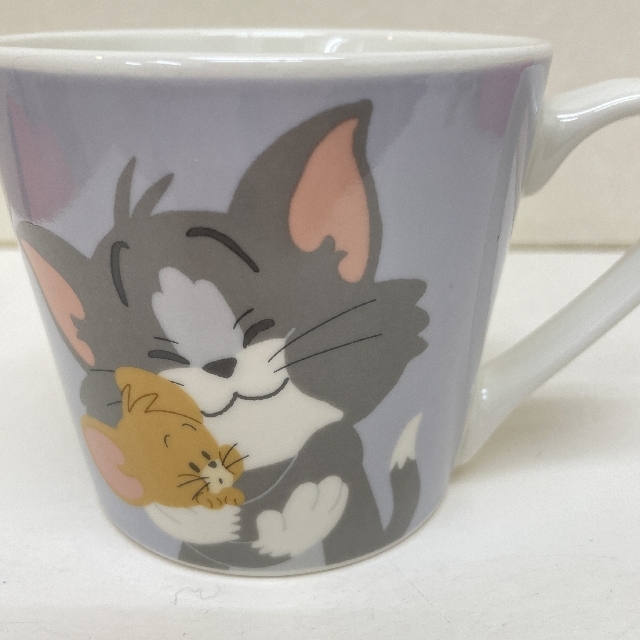 トムとジェリーマグカップBEST FRIENDS FOREVER柄のオモテ面の画像