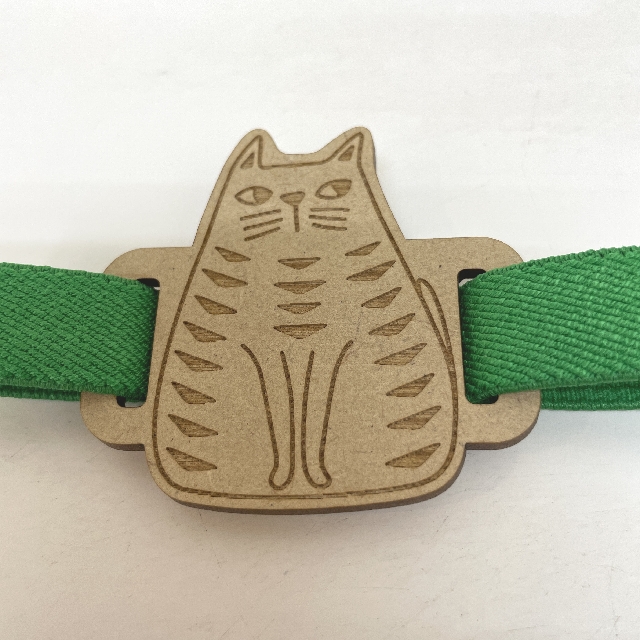 クルーシャルの御朱印帳バンド猫のだいふく柄の全体画像
