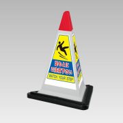 サインピラミッド　グレー