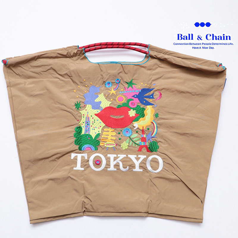 【30％OFF】Ball＆Chain ボール＆チェーン 318102 KISS TOKYO.2 ＜Lサイズ＞ キス トーキョー 東京 渋谷 トートバッグ エコバッグ ショッピングバッグ ハンドバッグ 刺繍 ギフト ボールチェーン BLUE LABEL ボールアンドチェーン