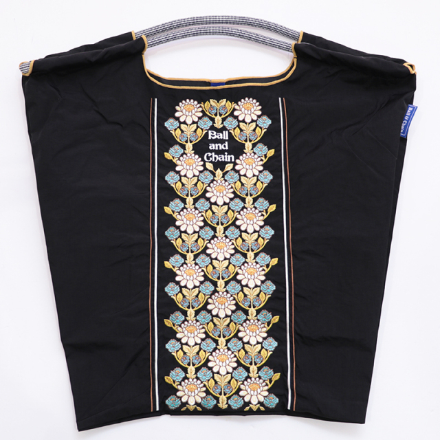 極美良品
DESCENT デサント ウエア 上下
サイズ S Ball＆Chain ボール＆チェーン 301046 FLOWER LINE ＜Mサイズ