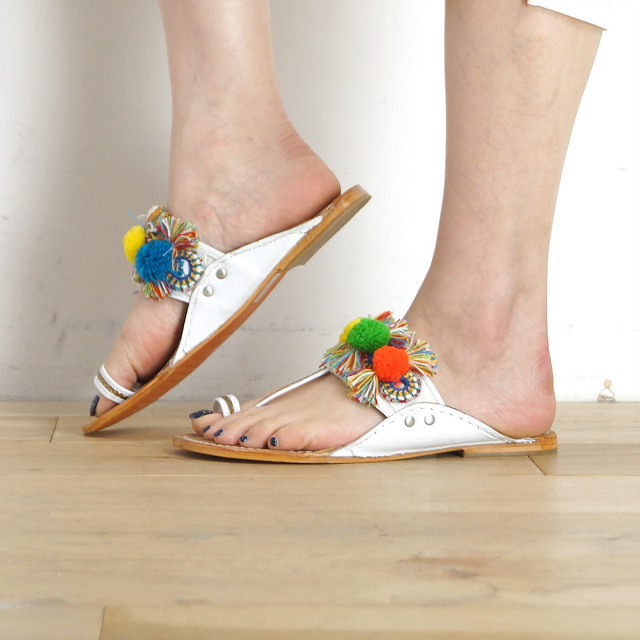 新品 FRAMeWORK BRENTA ナローアシメ フラットサンダル（スタイリスト  