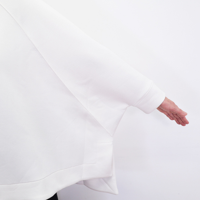 コグザビッグスモーク DAISY TOP スウェット プルオーバーホワイト コグザビッグスモーク DAISY TOP スウェット プルオーバーホワイト