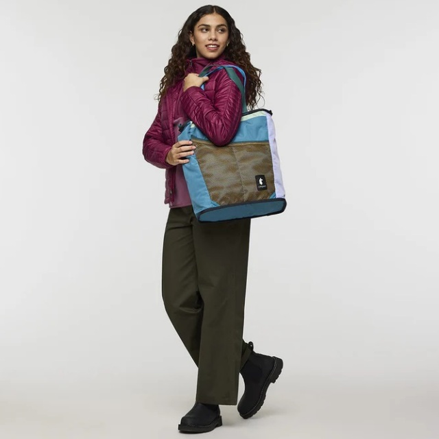 コトパクシ バック【新品】 cotopaxi（コトパクシ） バッグ ショルダーバッグ COTOPAXI TAAL