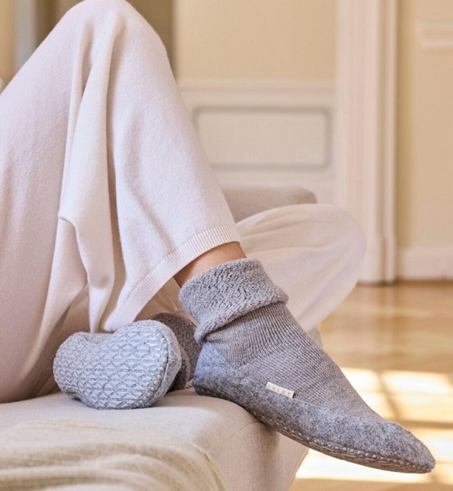 FALKE ファルケ 47571 Cosyshoe Socks コージーシューソックス ルーム