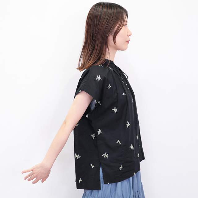 No.624425　羽のように軽やかな麻入り素材のブラウス　　 No.624425 羽のように軽やかな麻入り素材のブラウス | 新作,新作