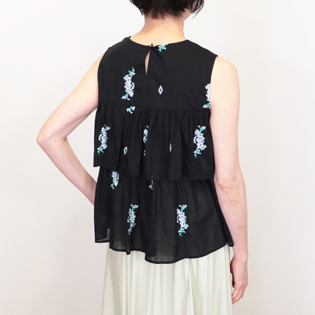 ne Quittez pas インド綿スカラップ刺繍ノースリーブVネックブラウス ne Quittez pas ヌキテパ 010261WT1 コットンボイルジャスミン刺繍