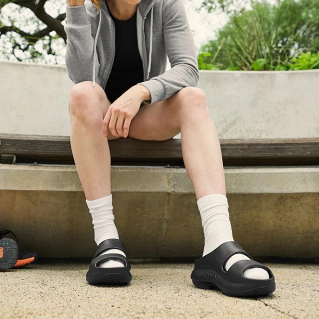期間限定ポイント10倍【国内正規品】OOFOS ウーフォス OOyea