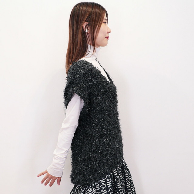 René - rene  フォックスファーつきフードニット 楽天市場】Rene FOXファー付きリバーシブルニットコート