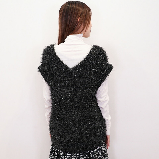 値下げ中！IENA RITTO/リット ROOP FUR VEST ベスト IENA RITTO/リット ROOP FUR VEST ベスト ブラック - メルカリ