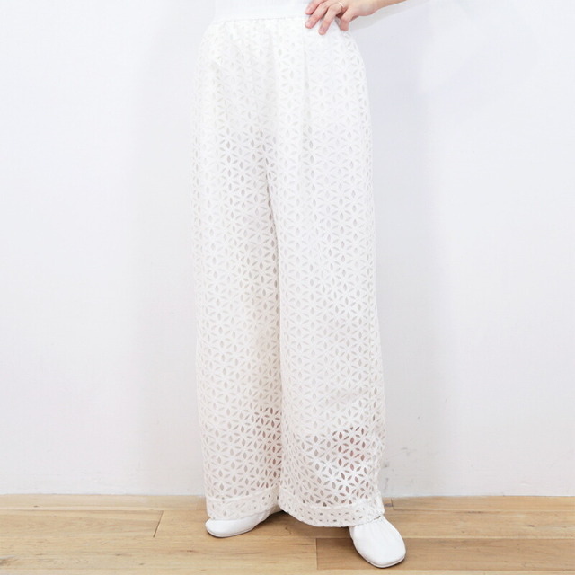 TORRAZZODONNA ベージュ カジュアルパンツ torrazzo donna （トラッゾドンナ）】ベーシックワイドパンツ
