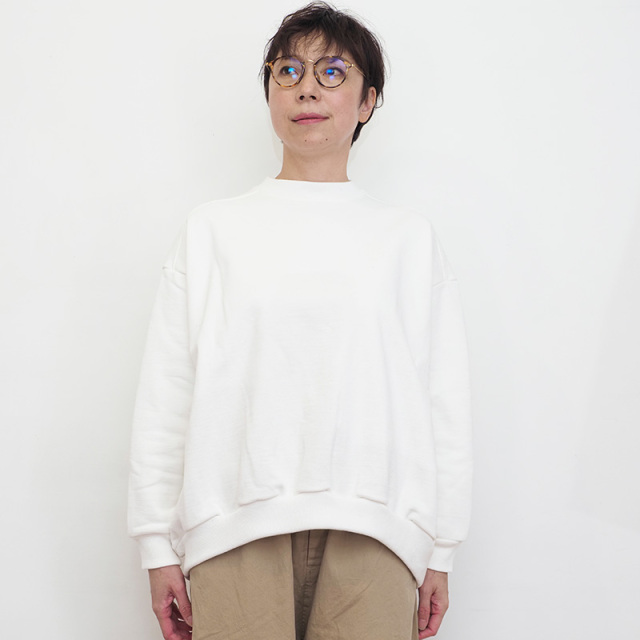 VéritécoeurヴェリテクールVCC-387ノースリーブプルオーバー未使用 VéritécoeurヴェリテクールVCC-387ノースリーブプルオーバー未