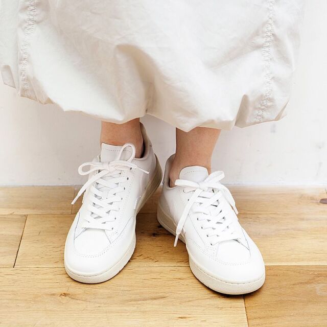 VEJA ヴェジャ ローカットスニーカーVJXD022297 V-12 ローカット  