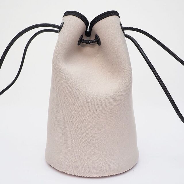 Yahki ヤーキ Yh 394 2wayラウンド巾着型ネオプレンバッグ 小 トートバッグ ミニバッグ ショルダーバッグ 21ss バッグ 春夏