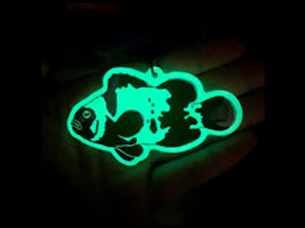 【正規輸入品】Snowflake Clownfish Glow in the dark