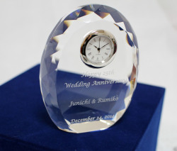 クリスタルクロック 名前入り　置時計