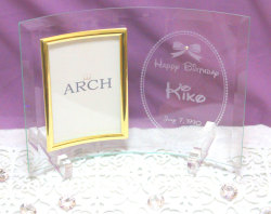 ガラスフォトフレーム　お誕生日 ディズニーフォント　名前入り