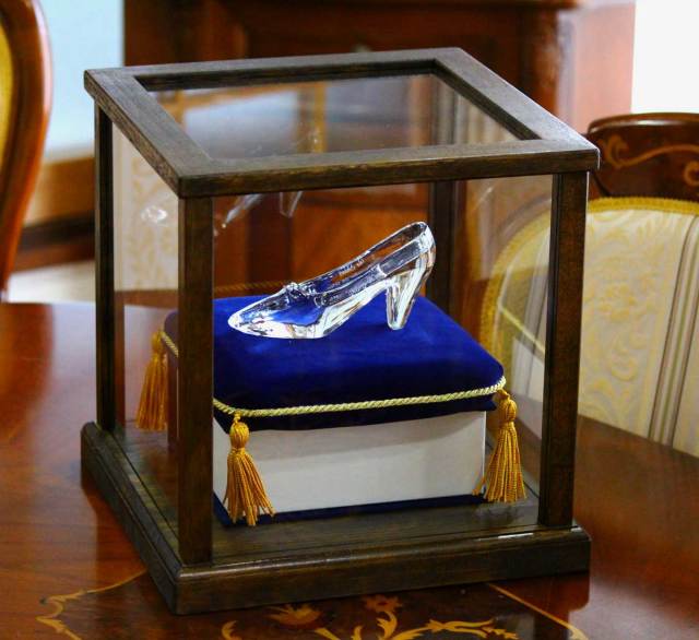 展示！ガラスの靴　小物入れ ガラスの靴専用ディスプレイケース
