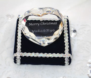 クリスタルハート＆台座 ギフトセット 名前入り 彫刻