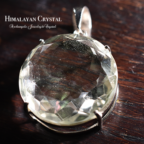 ヒマラヤ産クリアクォーツ・ラウンド型カット ペンダントL