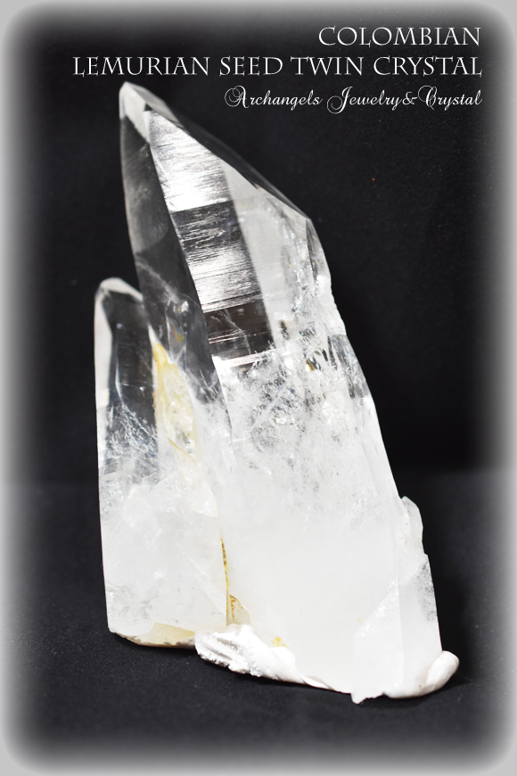 コロンビア産レムリアンシード・ツインクリスタル