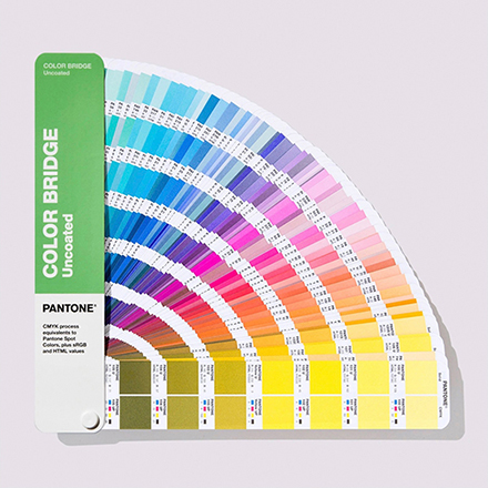 送料無料！　Pantone Plus パントン・プラス カラーブリッジ　上質紙