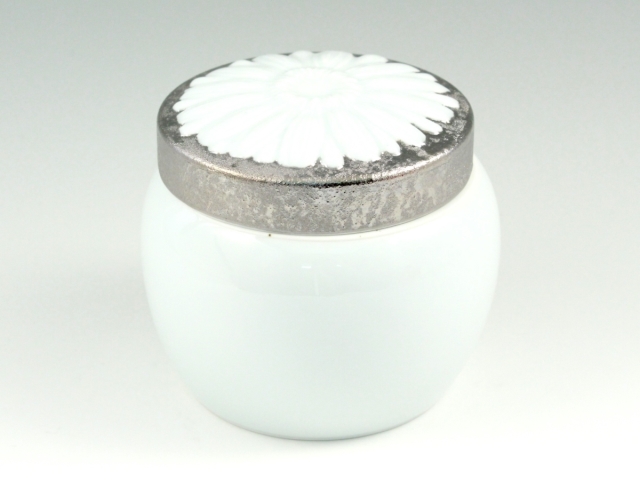 インテリア骨壺 プラチナ彩 メモリアルポット ４寸(内径9cm)