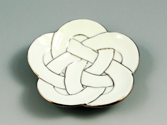 白磁プラチナ梅線結び　小皿