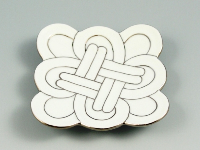 白磁プラチナ線吉祥結び　小皿