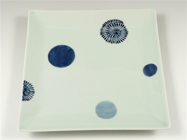 染付丸紋蛸唐草　７．５寸角皿