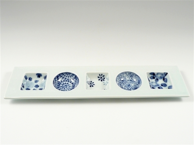 染付五柄紋様〇□　５品盛