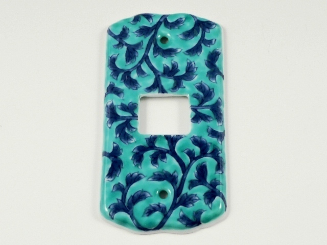 グリーン濃唐草紋様　スイッチプレート　１穴