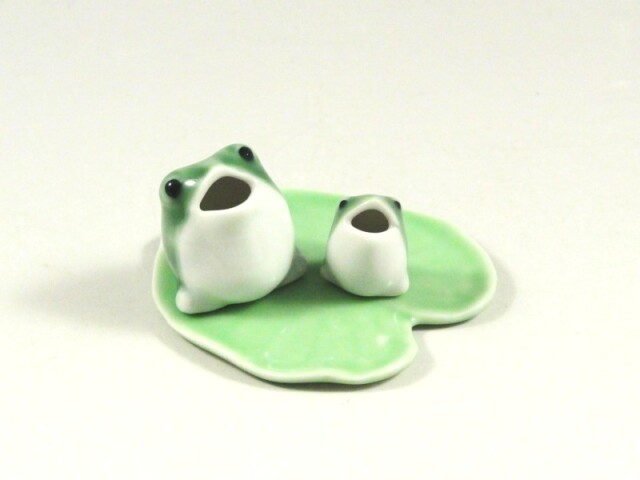 三つ蛙 大 緑　小 緑　蓮の葉皿セット