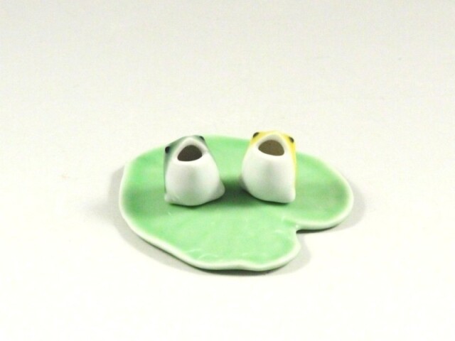 三つ蛙 小 緑　小 黄　蓮の葉皿セット