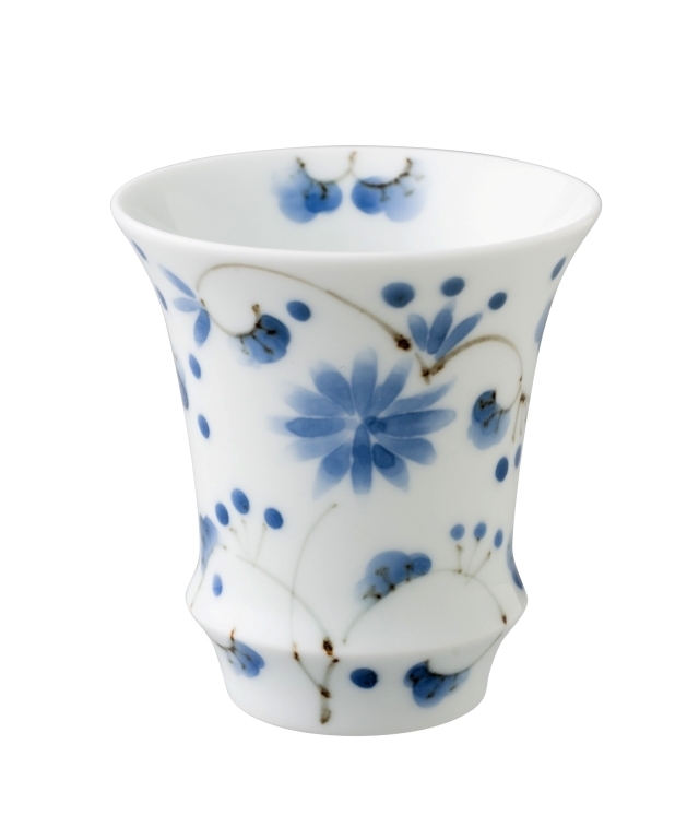 【有田焼 匠の蔵】蛍唐草（反）　SAKE GLASS