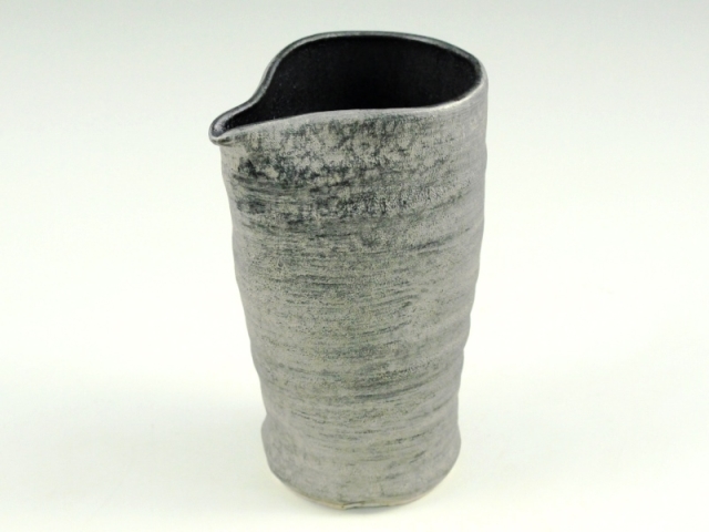 晶雲母銀　糸切片口注器