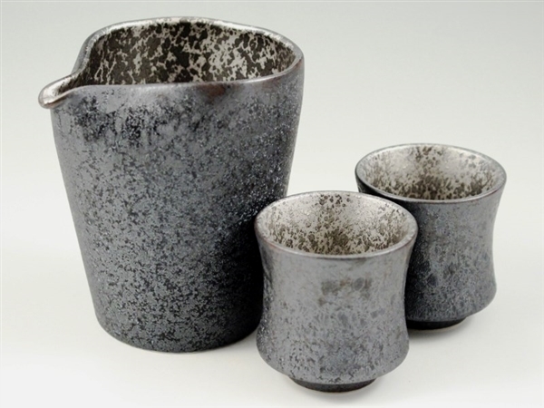 晶掛分内銀塗　半酒器セット(片口注器大1 グイ呑2)