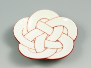 白磁赤線梅結び　小皿