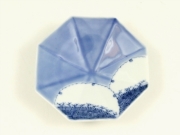 ルリ釉掛分紫垣雪輪文　八角型手塩皿