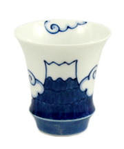 【有田焼 匠の蔵】青富士（反）　SAKE GLASS＜オリジナル＞
