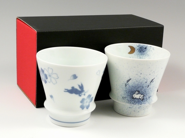 【有田焼 匠の蔵】 花うさぎ・月とうさぎ　ペア至高の焼酎グラス