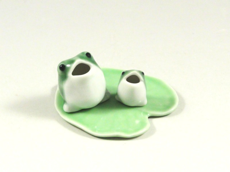三つ蛙 大 緑　小 緑　蓮の葉皿セット