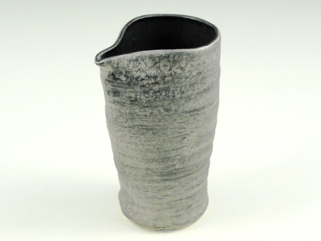 晶雲母銀　糸切片口注器