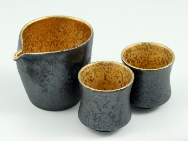 晶掛分内金塗　半酒器セット(片口注器1 グイ呑2)