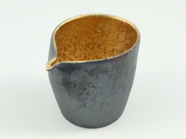 晶掛分内金塗　突立片口注器