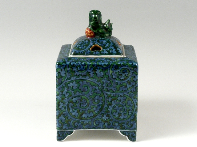 【村上玄輝 作品】染錦緑濃唐草文　角型香炉（小）
